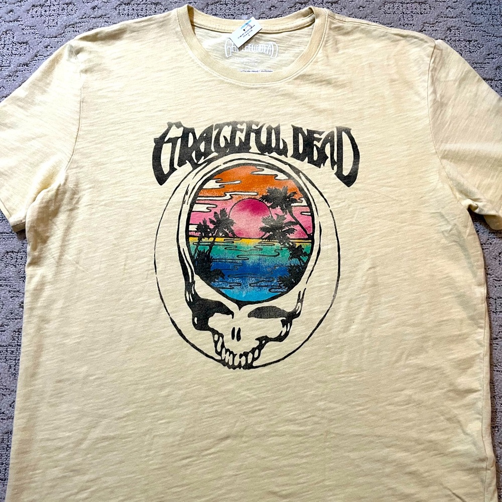 🐢 '24 Grateful Dead Band Yellow Steal Face Skull Trooical Inlay Retro Vibe Tee